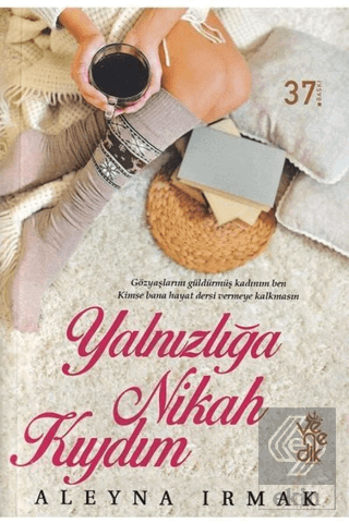 Yalnızlığa Nikah Kıydım